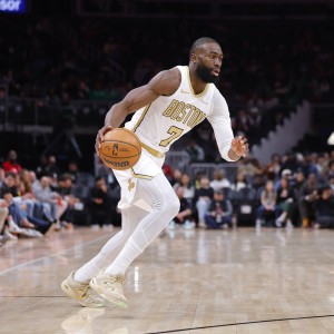 赛事预测-错失绝杀！杰伦·布朗28投11中&amp;关键2罚全铁 空砍32分11板2助1帽